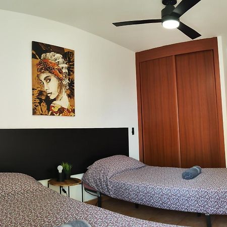 Tres Islas Apartment - 70 M2 Private Terrace Corralejo Bagian luar foto