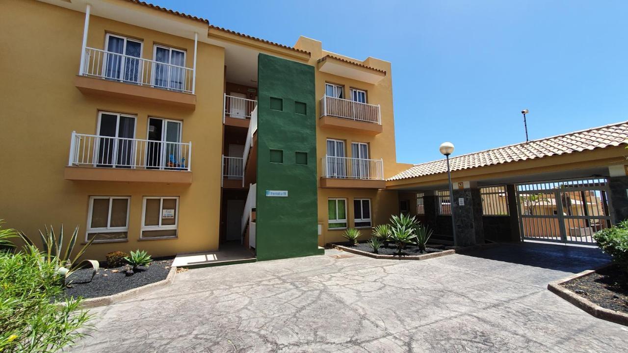 Tres Islas Apartment - 70 M2 Private Terrace Corralejo Bagian luar foto
