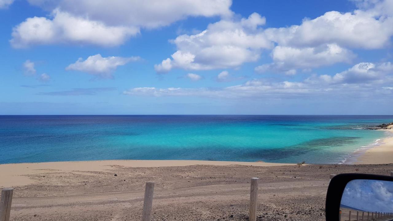 Tres Islas Apartment - 70 M2 Private Terrace Corralejo Bagian luar foto