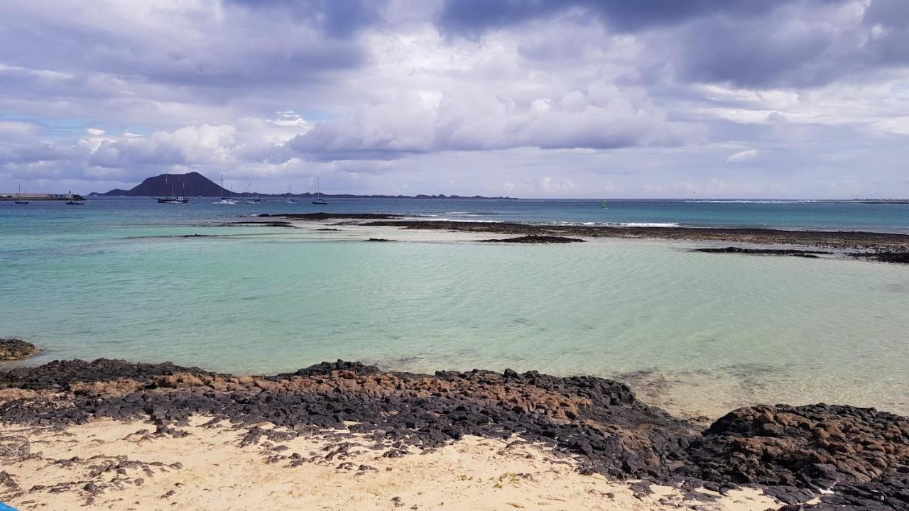 Tres Islas Apartment - 70 M2 Private Terrace Corralejo Bagian luar foto
