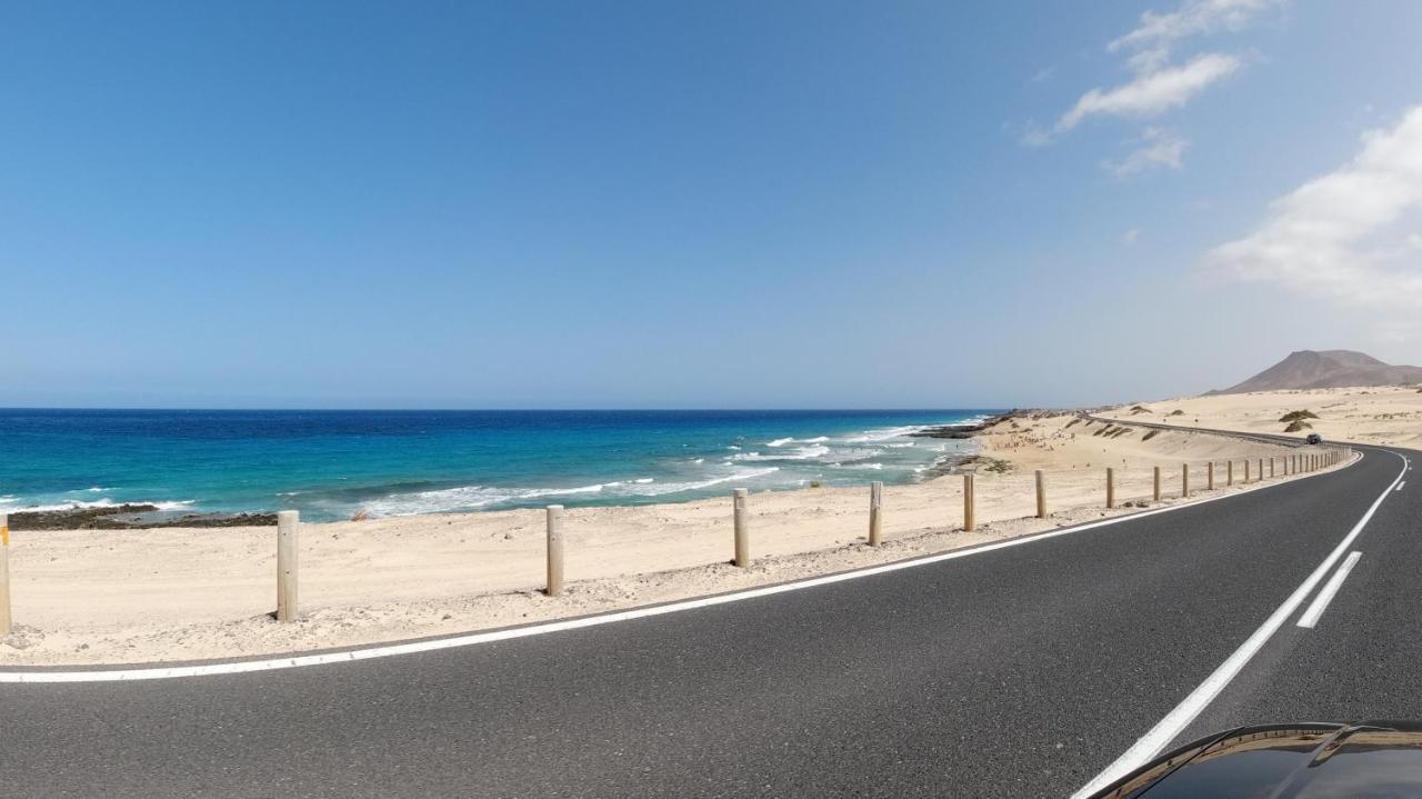 Tres Islas Apartment - 70 M2 Private Terrace Corralejo Bagian luar foto