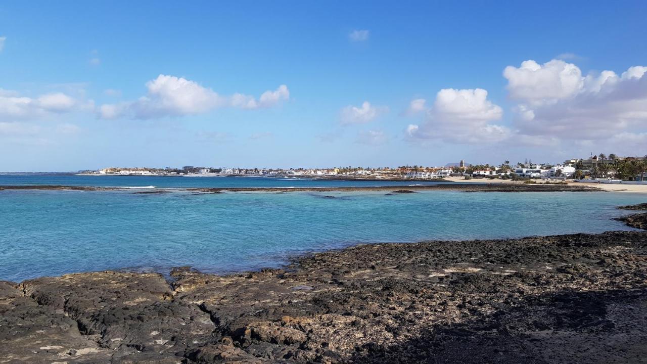 Tres Islas Apartment - 70 M2 Private Terrace Corralejo Bagian luar foto