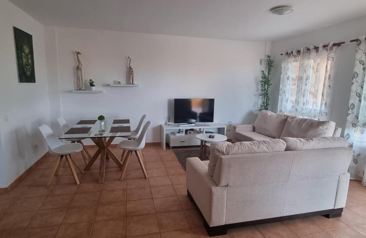 Tres Islas Apartment - 70 M2 Private Terrace Corralejo Bagian luar foto