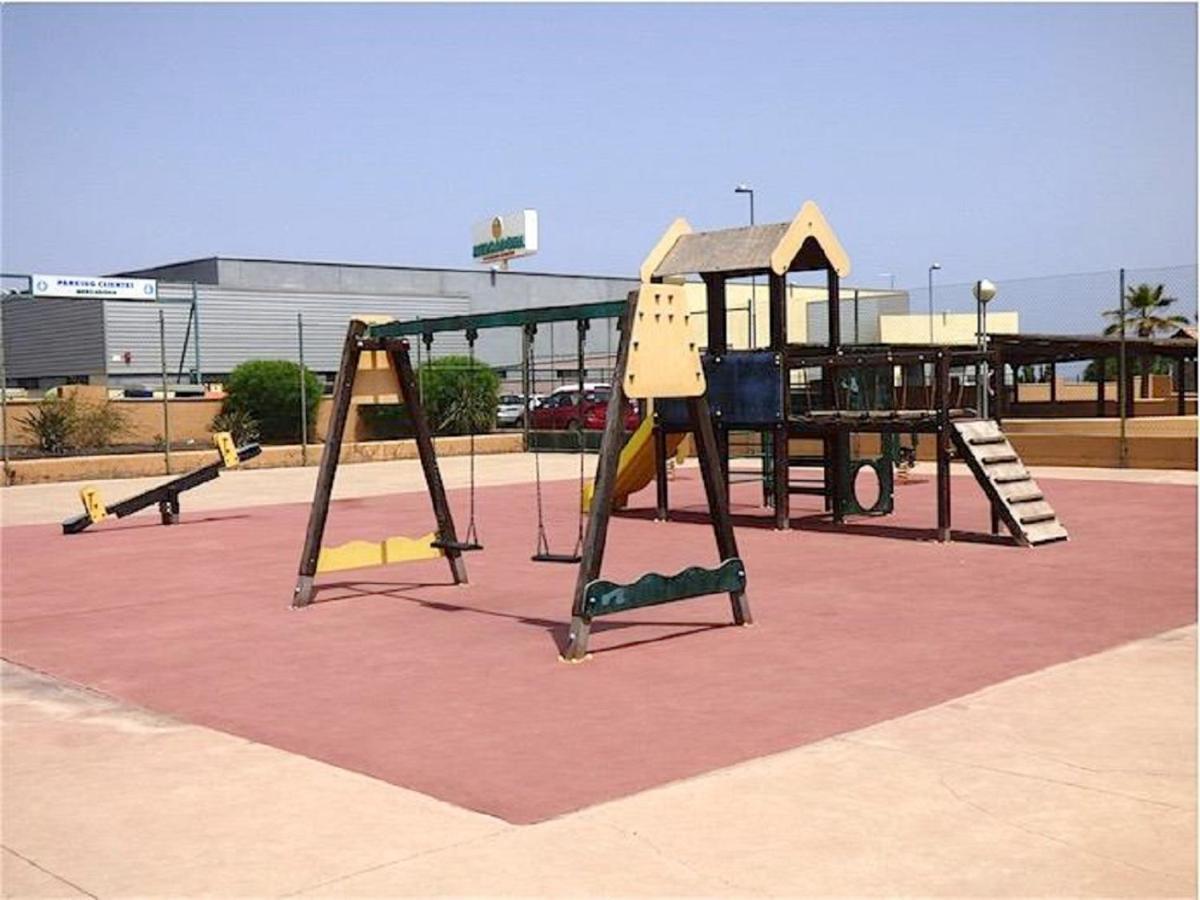 Tres Islas Apartment - 70 M2 Private Terrace Corralejo Bagian luar foto