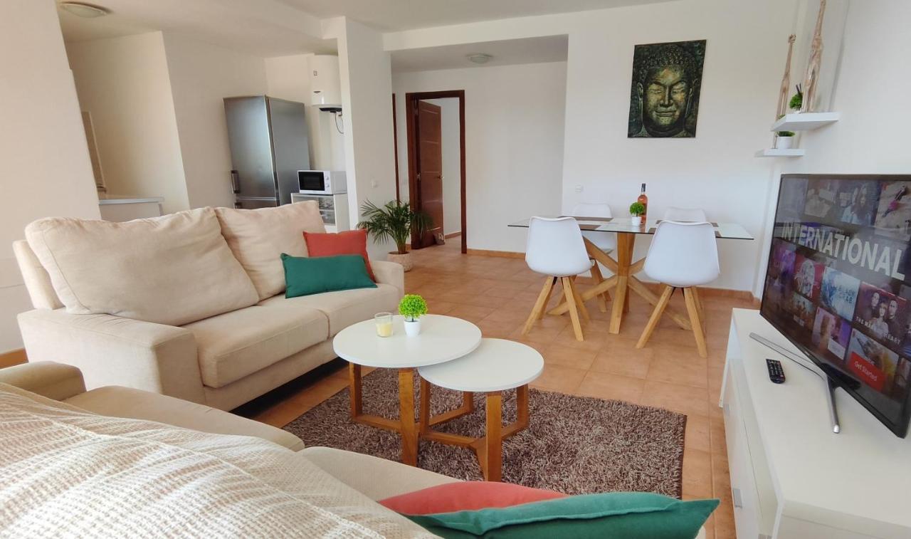 Tres Islas Apartment - 70 M2 Private Terrace Corralejo Bagian luar foto
